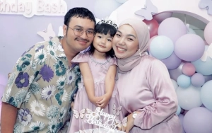 Adab Ibu Arra Dikecam Imbas Ketawa Ngakak saat Putrinya Ejek Tukang Delman Bau Ketiak