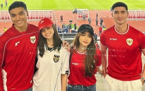 Fuji An Dikawal Verrell Bramasta Bagai Calon Istri Anggota Dewan saat Nobar Timnas 