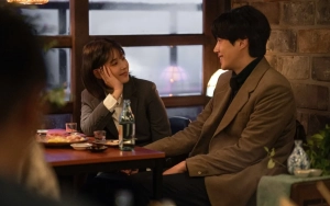 IU Puji Akting Kim Seon Ho di Luar Naskah 'When Life Gives You Tangerines'