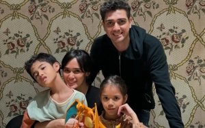  Istri Fachri Albar Tampil Slay Serba Merah usai Dikasihani Imbas Suami Tertangkap Narkoba