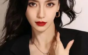 Angelababy Diberitakan Dekat dengan Pria Lebih Muda di Tengah Isu Huang Xiaoming
