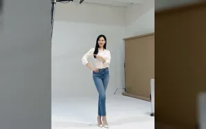 Son Ye Jin Tampil Menawan dengan Crop Top dan Perut Six-Pack di Foto Terbaru