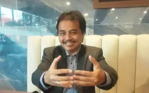 MK Tolak Permohonan Uji Materi KUHP dan UU ITE dari Roy Suryo dkk