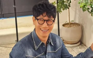 Jisuk Jin Luncurkan Program Netflix 'Manhakdo Jisii', Rayakan Ulang Tahun ke-60