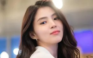 Han So Hee Tampilkan Chemistry Serasi dengan Model Hong Tae Joon