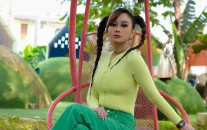 Denise Chariesta Tanggapi Kritikan untuk Putranya, Jaden Bowen Yap