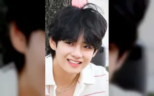 V BTS Cari Guru Piano di Tengah Konser ARIRANG, Fans Terkejut!