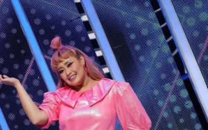 Pinkan Mambo Mengamen di Jalanan, Raup Penghasilan Fantastis Setiap Hari