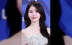 IU Tampil Menawan dengan Apron Hanbok Saat Masak di Hadapan Koki Bintang Michelin