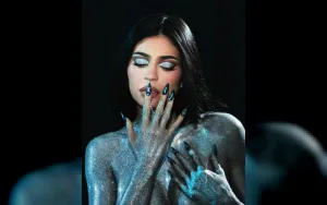 Kylie Jenner Dituduh Diskriminasi oleh Mantan ART, Lingkungan Kerja Terkait Tindakan Toksik