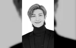 RM BTS Diduga Merokok di Area Terlarang Saat Berkunjung ke Shibuya