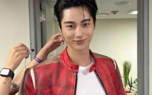 Byeon Woo Seok Tak Diakui di Kereta, IU Berikan Balasan Menggelitik