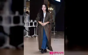 Lee Young Ji Tampilkan Penampilan Baru Setelah Operasi Kosmetik