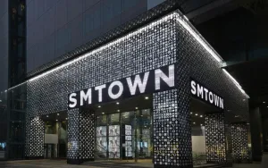 SM Entertainment Buka Toko Resmi Pertama K-Pop di Shanghai