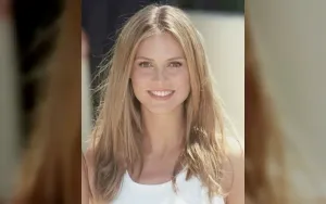 Heidi Klum Tampil Menawan Bak Patung di Met Gala 2026