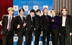BTS Sapa Fans di Balai Presiden Meksiko, Sambut Comeback yang Meriah