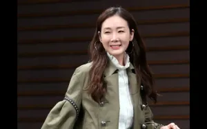 Putri Bungsu So Yoo-jin Curi Perhatian dengan Tarian Lucu dan Kacamata Murah