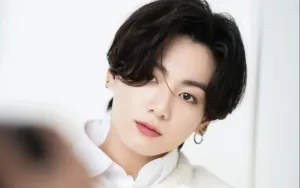 Jungkook BTS Tunjukkan Motor Baru Senilai Rp 600 Juta, Fans Antusias!
