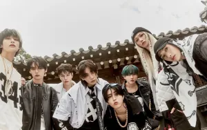 Stray Kids Raih 100 Juta Penonton untuk MV 