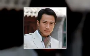 Hawick Lau Tertangkap Basah Pegang Tangan Wanita Muda, Isyarat Hubungan Baru?
