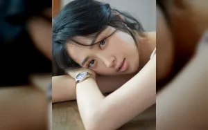 Kim Min Jung Tampilkan Gaya Rambut Pendek, Utamakan Diri Setelah 36 Tahun Berkarier