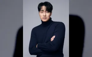 So Ji Sub Ungkap Alasan Memilih Peran di Drama Agent Kim Reactivated