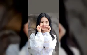 Kim Tae Ri Pertimbangkan Peran Utama di K-drama Sister, I Am the Queen in This Life