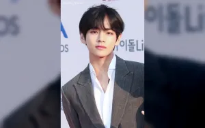 Momen Viral BTS V di London Bikin ARMY Terkejut