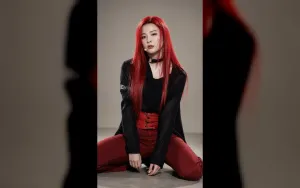 Knetz Bahas Light Stick Baru Red Velvet yang Cantik