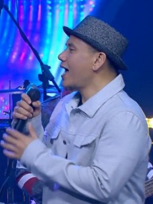 Lirik lagu: Benci Bilang Cinta oleh Radja :: Cari Lirik Lagu di