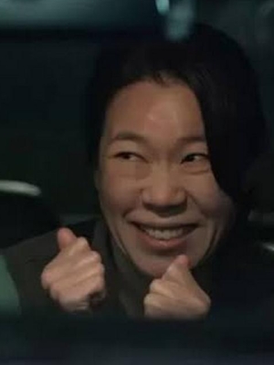 Yeom Hye Ran Tampil Ceria di Majalah dan Bicara Soal Aktingnya Jadi Kang Hyeon Nam di 'The Glory'