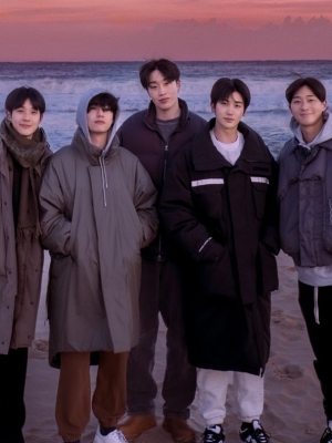 Wooga Squad V BTS Ngumpul di Ultah Choi Woo Shik, Sosok Baru Disorot