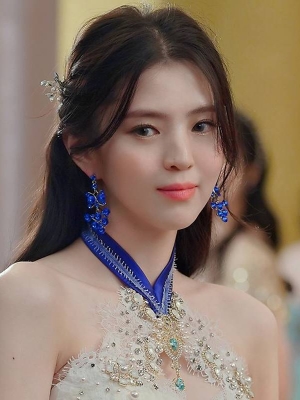 Han So Hee Posting Trailer Film GL 'Heavy Snow', Adegan Ciuman Bikin Geger