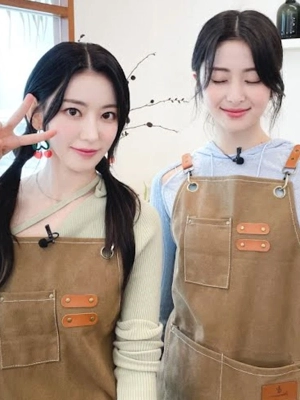 Sakura Miyawaki & Huh Yunjin LE SSERAFIM Debutkan Warna Rambut Baru, Mirip Tokoh Animasi