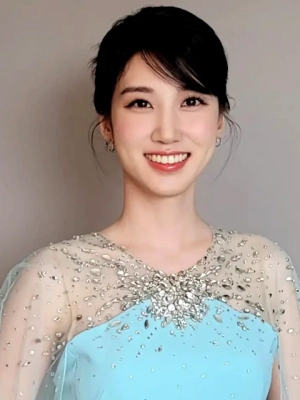 Lee Je Hoon Absen, Park Eun Bin Bakal Jadi Host Solo di Busan International Film Festival 2023