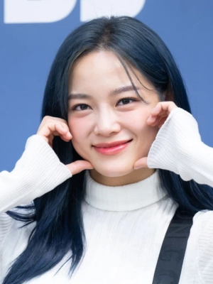 Kim Sejeong Dibuat Geli oleh Penampilan Tim dengan Satu Peserta Indonesia di 'Universe Ticket'