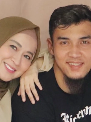 Okie Agustina Pamer Hadiah Mahal Usai Terancam Dituntut Gunawan Dwi Cahyo