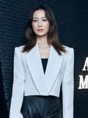 Jung Yu Mi Sentil Balik Nyinyiran Kemenangannya di Blue Dragon Film Awards 2023