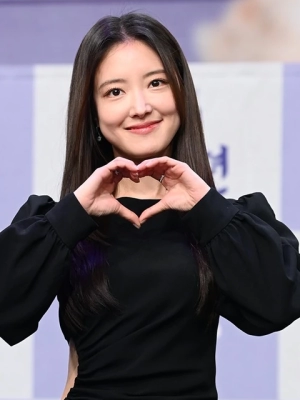 Lee Se Young Kenang Momen Berantem dengan Park Eun Bin untuk Drama Lawas
