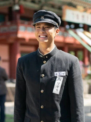 Park Bo Gum Diam-Diam Tutupi Kesalahan Staf 'When Life Gives You Tangerines'