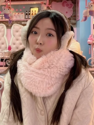 Min eks miss A Pamer Potret Romantis saat Dilamar Pengusaha