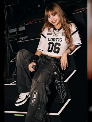 Lisa BLACKPINK Tampilkan Ferrari Testarossa Baru, Bikin Fans Terpesona!