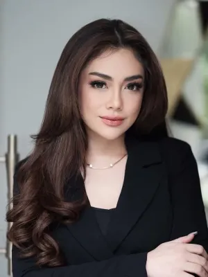 Celine Evangelista Dituduh Jadi Istri Kelima Jaksa Agung, Adik Buka Suara