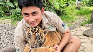 Masih Bungkam Soal Isu Pernah Nikah-Cerai, Alshad Ahmad Asyik Safari di Alam Liar