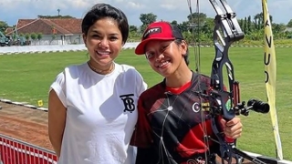 Follow Nikita Mirzani Lagi, Reaksi Loly Simpel Usai Ultahnya Dirayakan Ibu dan Adik-adik