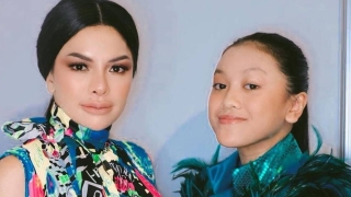 Nikita Mirzani Beber Aib Loly, Dari Cupang di Leher Sampai Minum Bir Saat Belum Dewasa