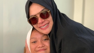 Loly Klaim Nikita Mirzani Ibu Durhaka Usai Aib Dikuliti, Kini Ogah Pulang Ke Indonesia