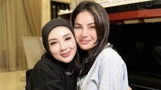Shella Saukia Diduga Sindir Nikita Mirzani 'Dajjal' usai Curiga Main HP di Rutan