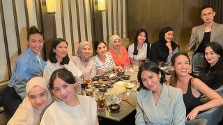 Paula Verhoeven Dipeluk Nagita Slavina cs di Tengah Cibiran Haters