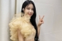 Kocaknya Solar MAMAMOO Roasting Diri Sendiri Pakai Outfit Menarik